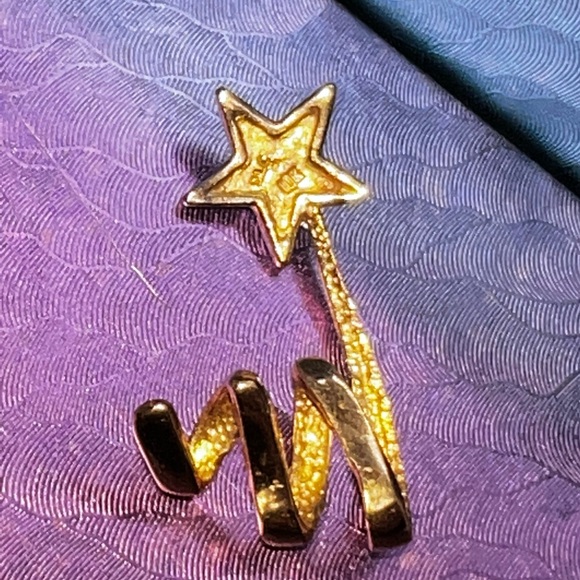 10K W/Y Gold Shooting Star Slide Pendant - Picture 13 of 16